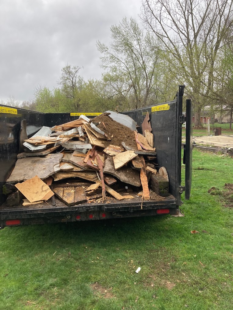 Dumpster-rentals-dumps-for-you-best-dump-trailer-15-18-20-yard-dumpster-rentals-milan-ann-arbor-canton-belleville-michigan-48111